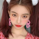 红妆少女